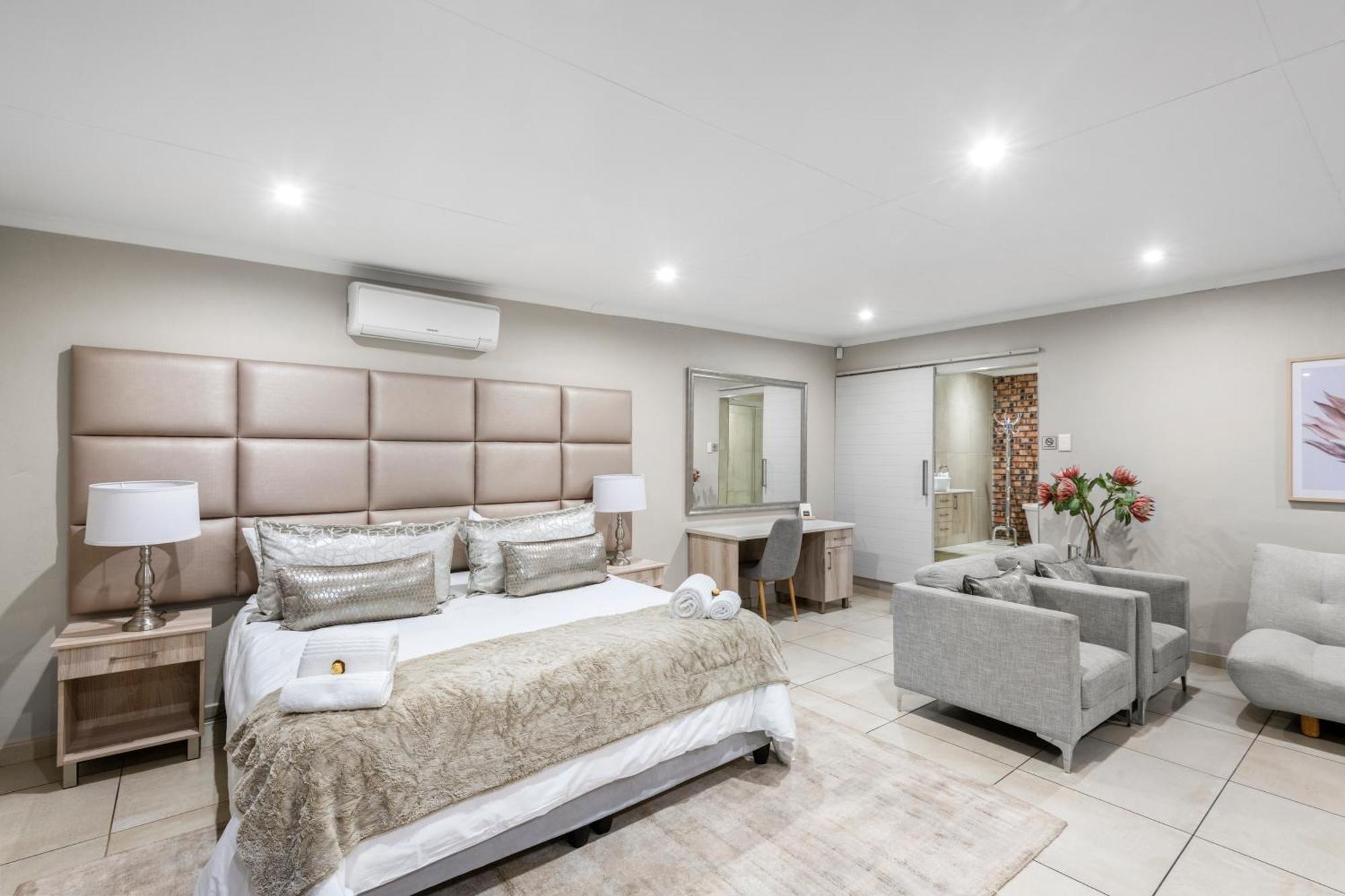 Parkhill Luxury Accommodation Bloemfontein Exterior foto